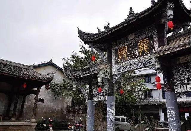 演员张延：嫁大5岁香港丈夫，婚后生一女，如今女儿比她还漂亮